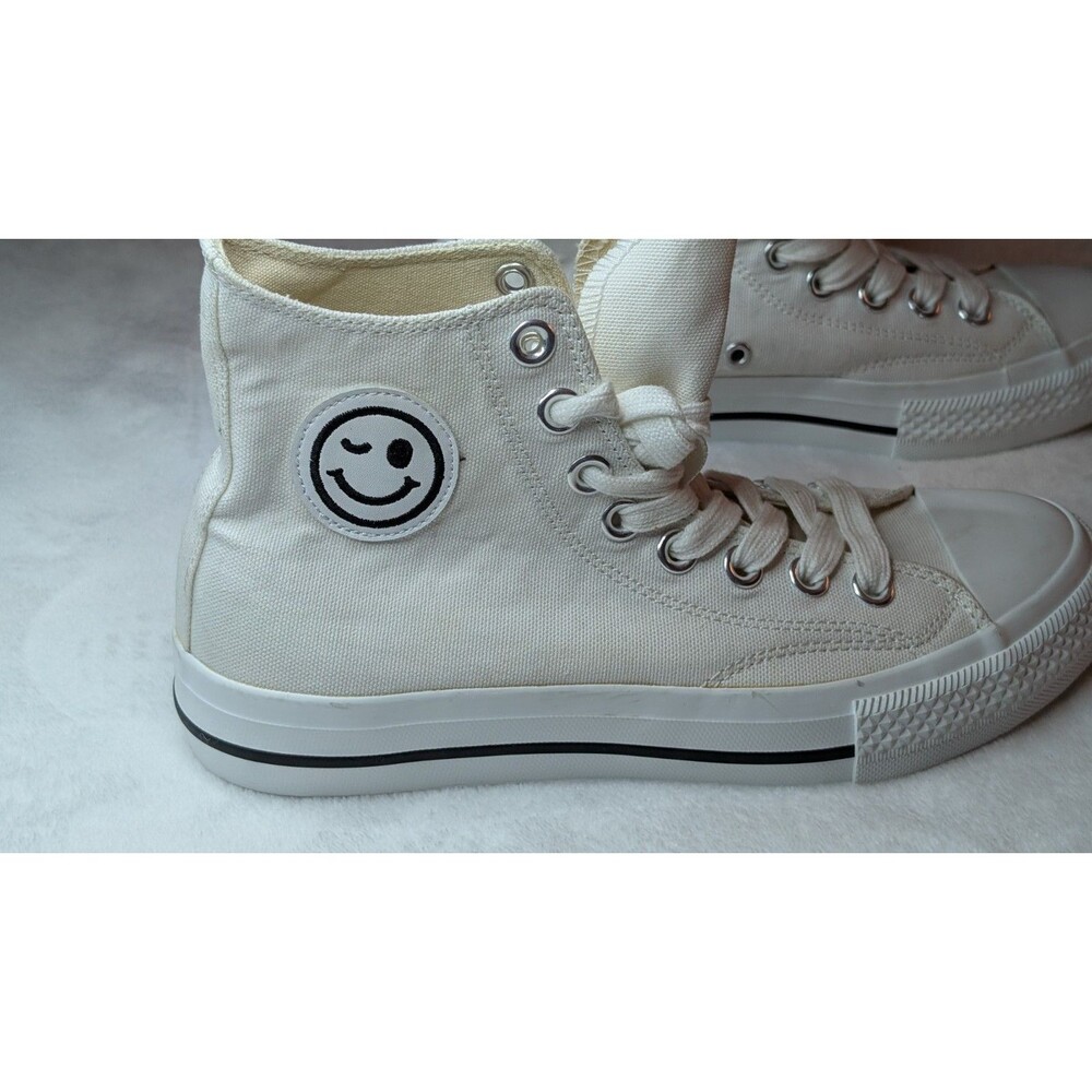 Ccocci Hattie 7 WHT/BLK  Women's Hi*Top Sneakers Size-(7) US; (38) EUR